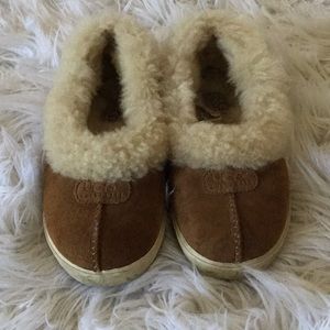 Ugg Australia slippers/ shoes